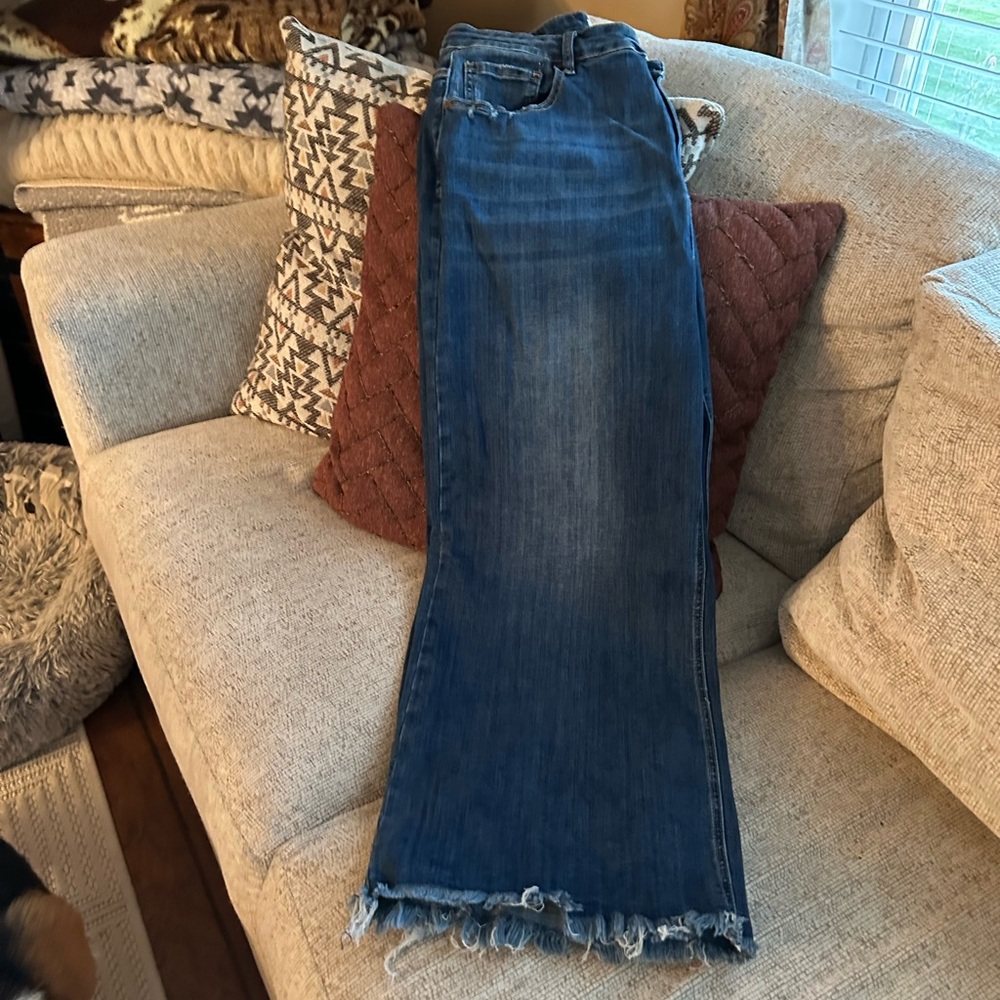 Risen High Rise Cropped Wide Leg Jeans